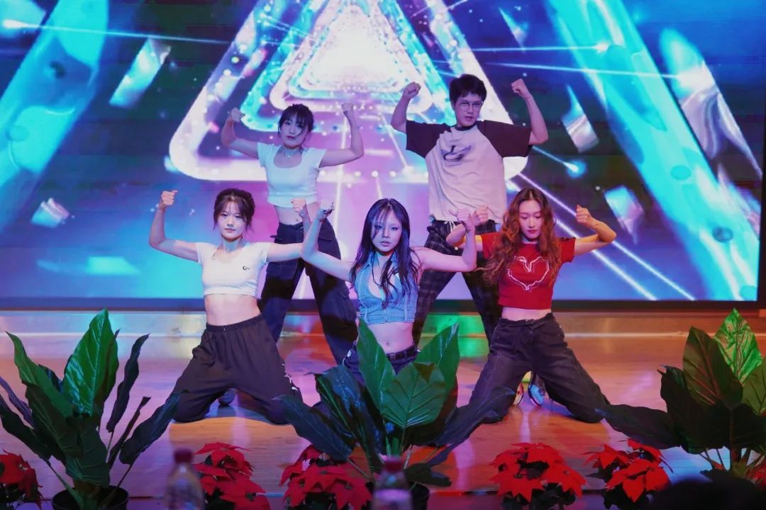 a46e6545771886d67cfcc812063e9b82.jpg a46e6545771886d67cfcc812063e9b82.jpg